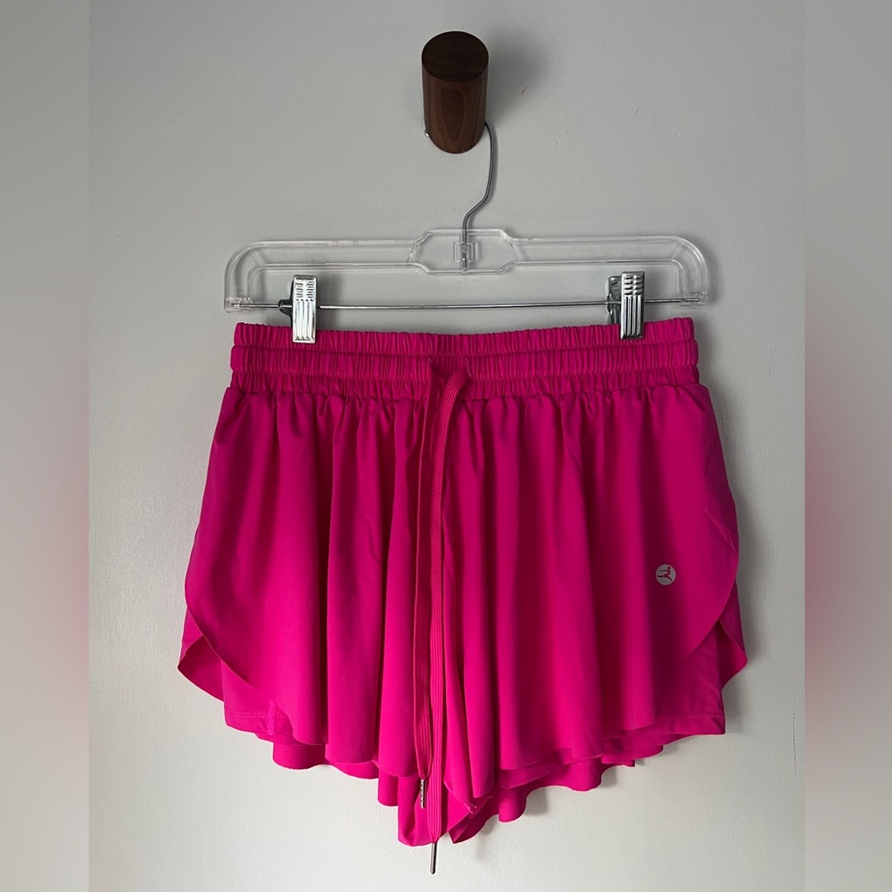 Athletic Drawstring Flowy Shorts in Pink, Size Small